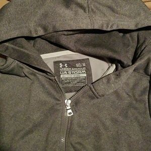 Under Armour Zip up hoodie
